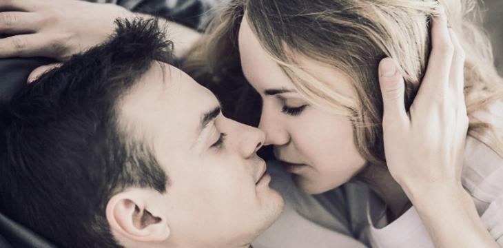 Индонезия ввела закон о внебрачных отношениях: что изменилось и касается ли это туристов